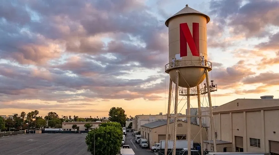 Netflix compró Warner Bros. Discovery, pero ¡no tan rápido, Potter!... Paramount y Trump no están tan seguros Imagen de la publicación